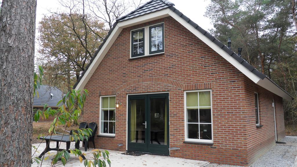 Roompot Landgoed Het Grote Zand Hooghalen Room photo