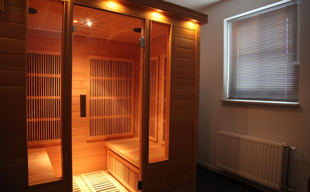Roompot Landgoed Het Grote Zand Hooghalen Room photo