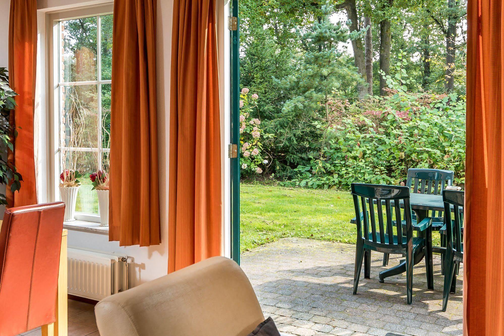 Roompot Landgoed Het Grote Zand Hooghalen Exterior photo