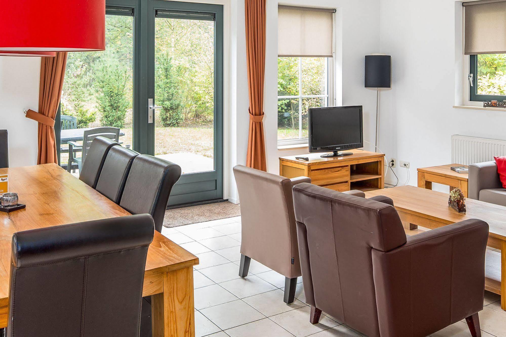 Roompot Landgoed Het Grote Zand Hooghalen Exterior photo