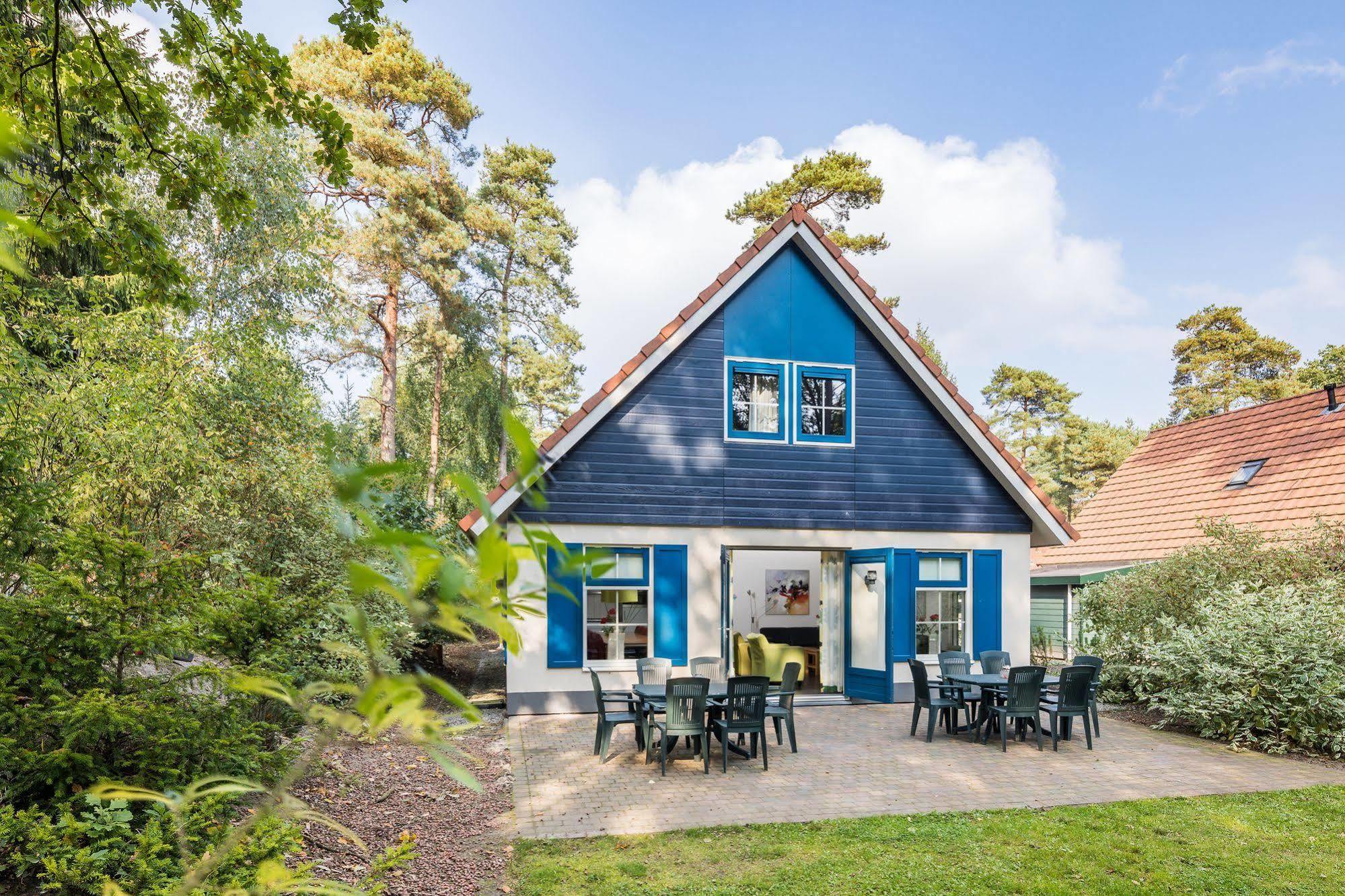 Roompot Landgoed Het Grote Zand Hooghalen Exterior photo