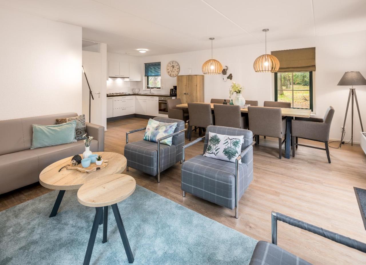 Roompot Landgoed Het Grote Zand Hooghalen Room photo