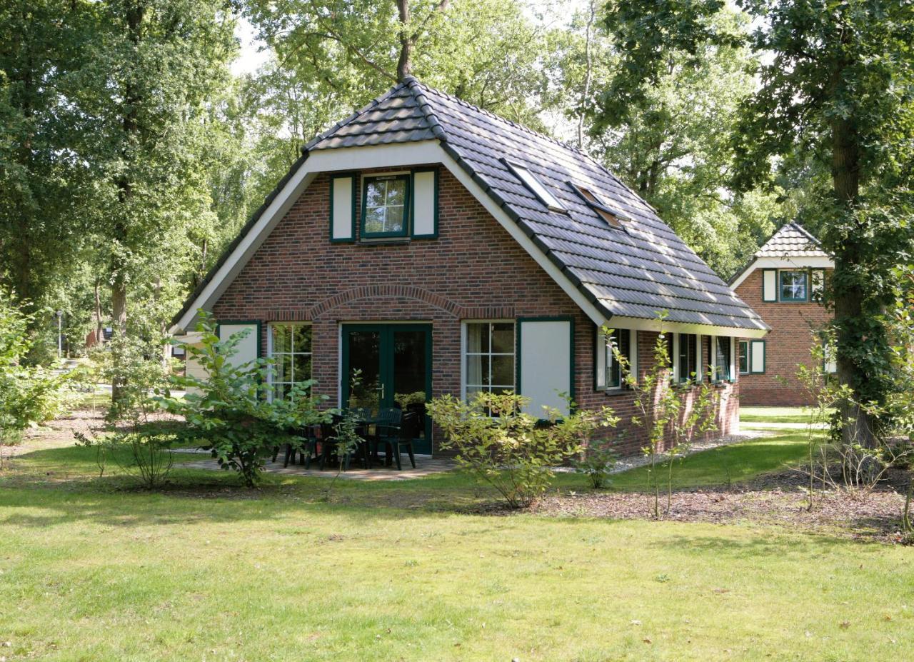 Roompot Landgoed Het Grote Zand Hooghalen Room photo