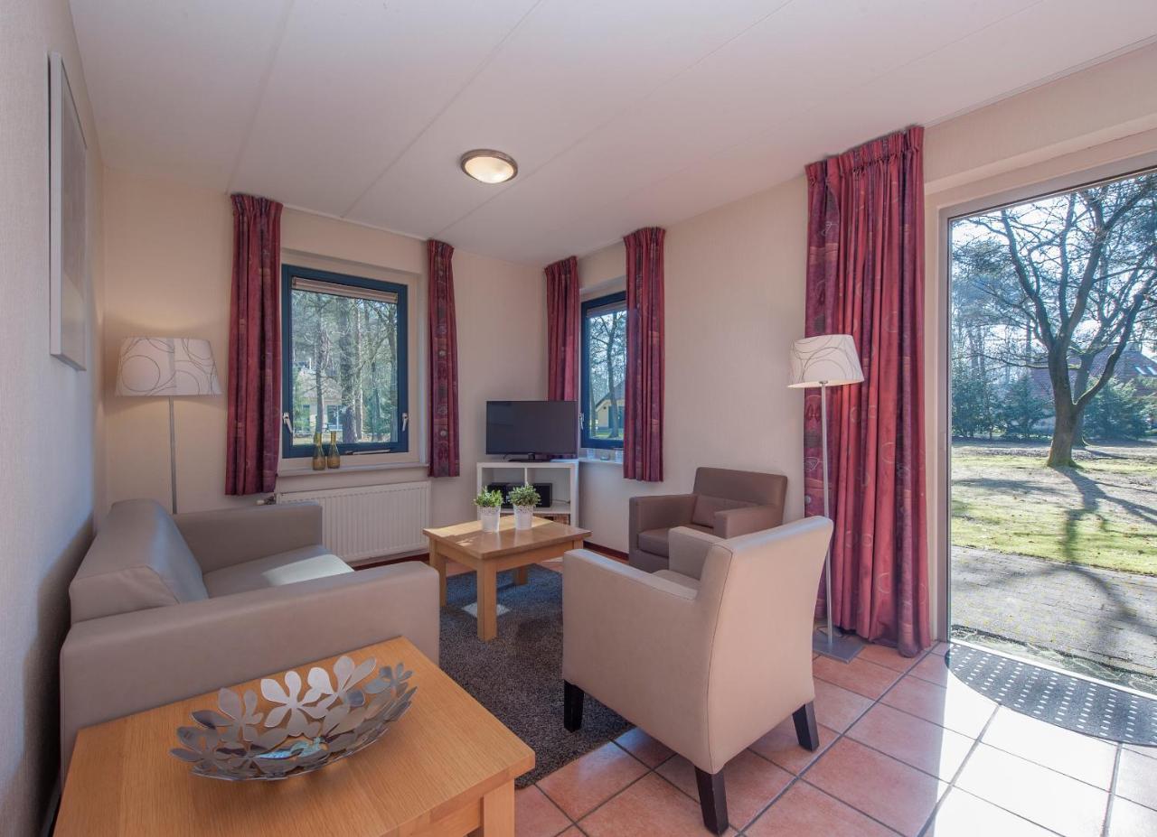 Roompot Landgoed Het Grote Zand Hooghalen Room photo